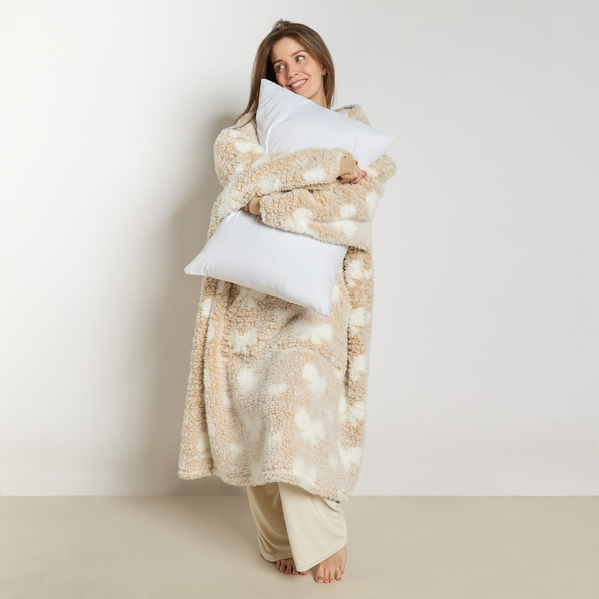 OHS Cosy Adults Bows Extra Long Teddy Marl Hoodie Blanket - Beige>