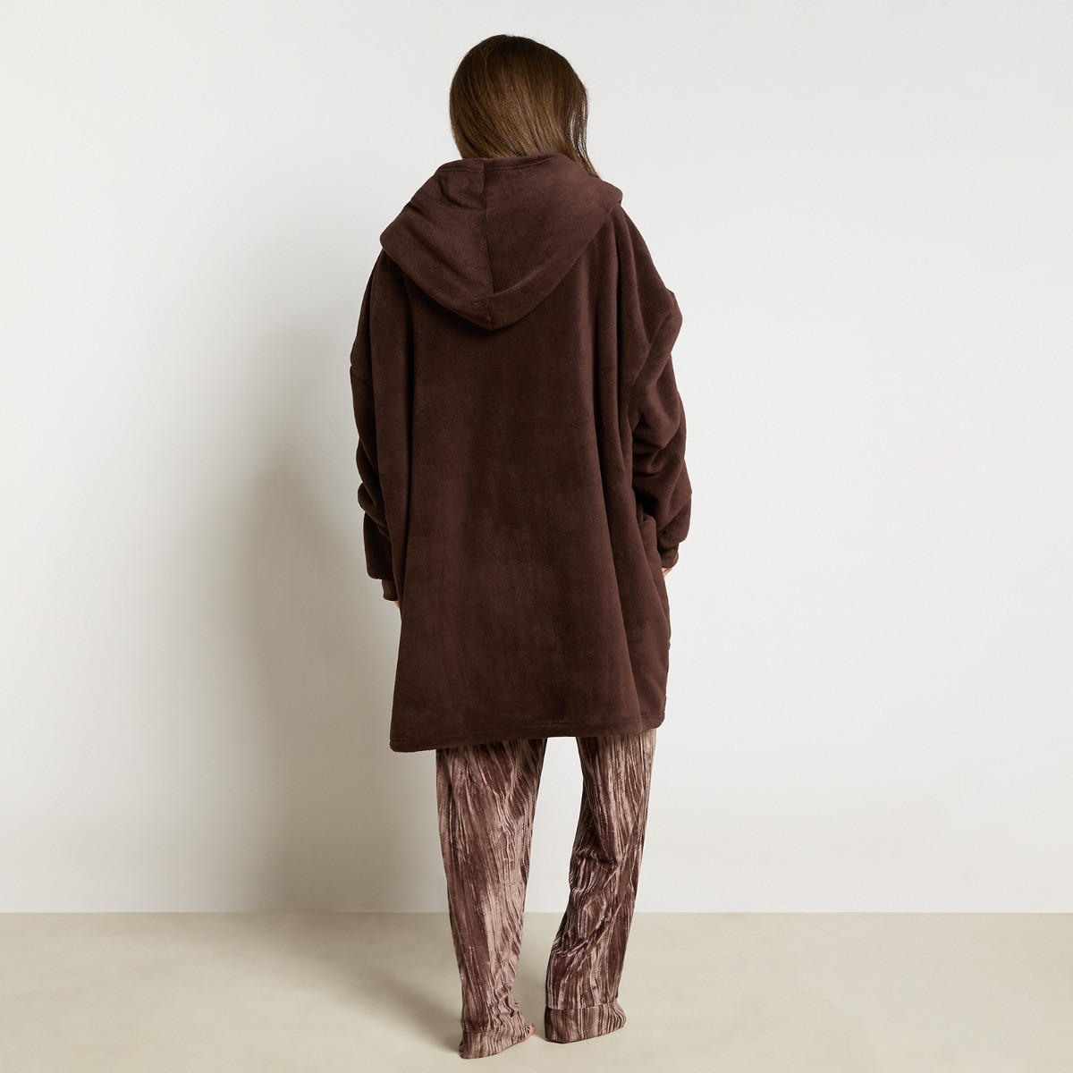 OHS Zipper Hoodie Blanket - Brown>