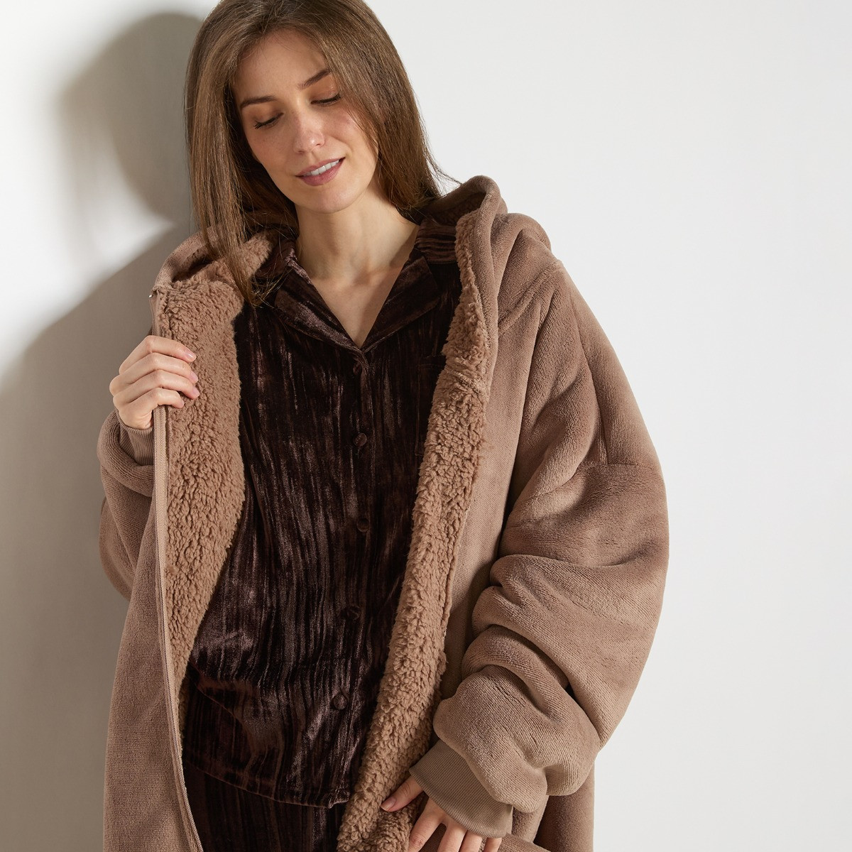 OHS Zipper Hoodie Blanket - Mink>