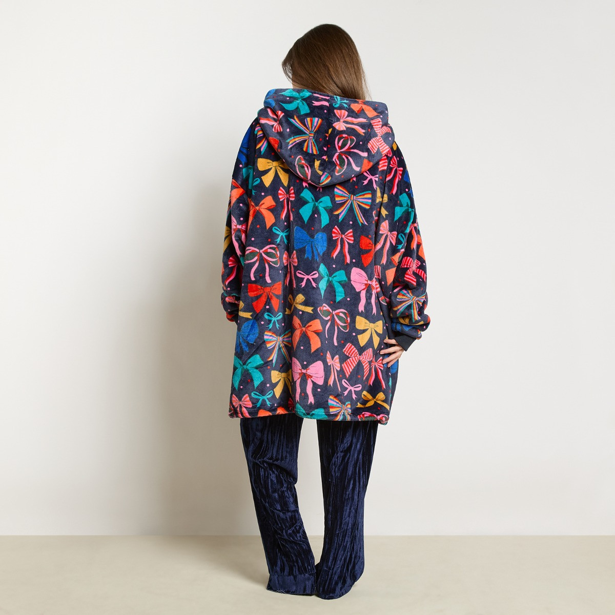 OHS Multi Bow Print Zipper Hoodie Blanket - Navy>
