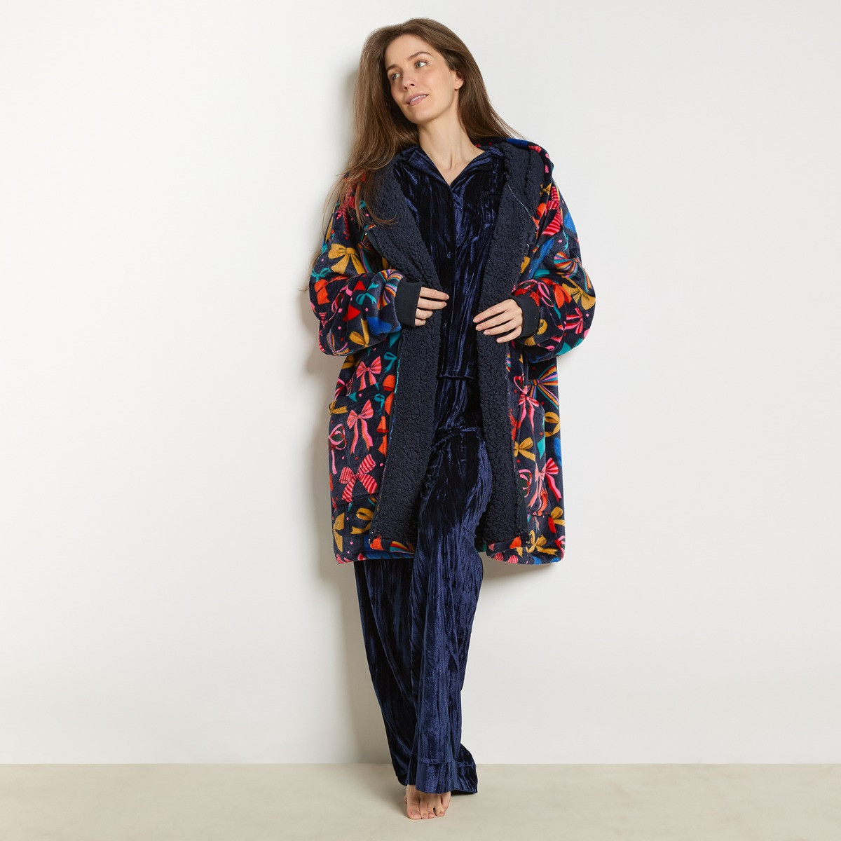 OHS Multi Bow Print Zipper Hoodie Blanket - Navy>