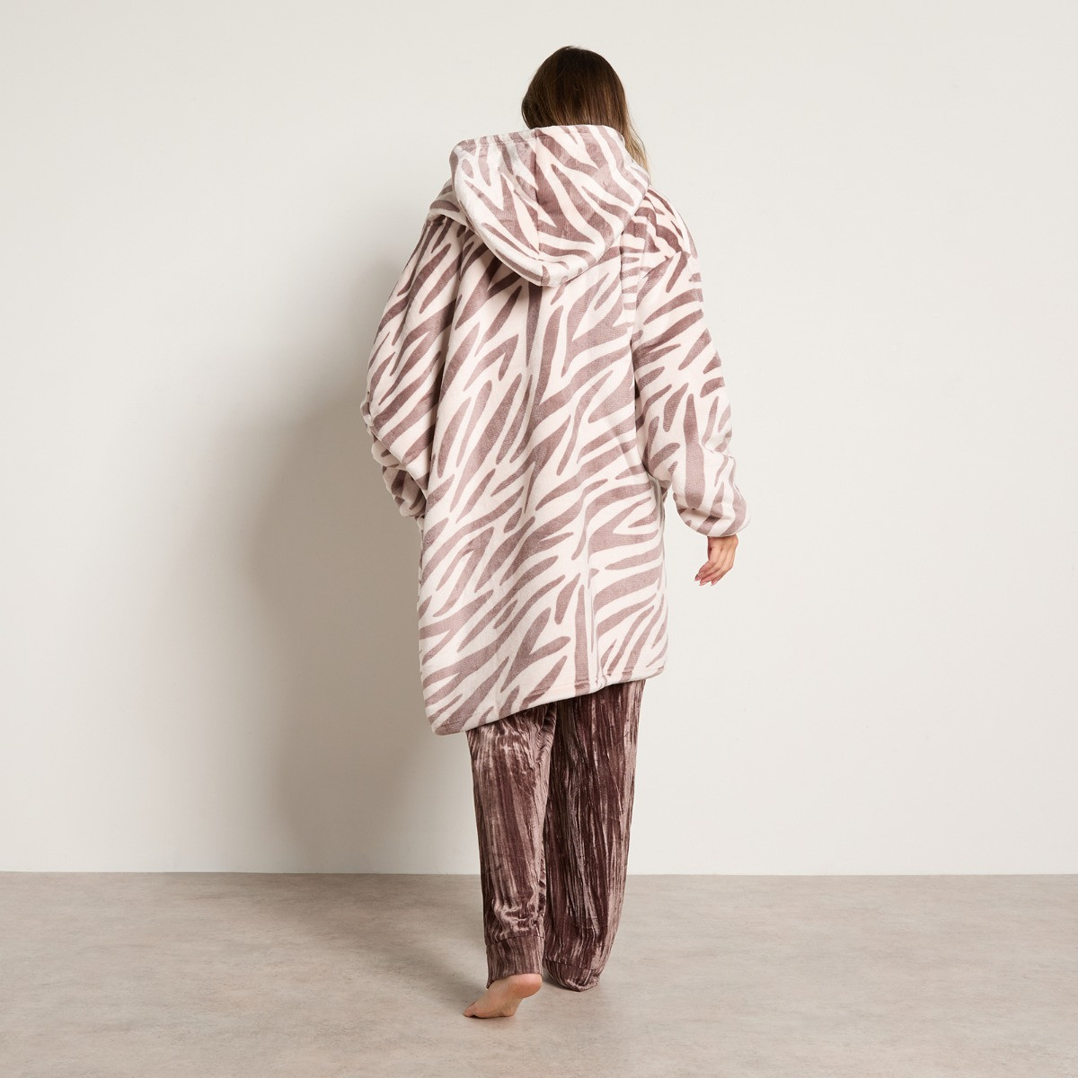 OHS Zebra Print Zipper Hoodie Blanket - Beige>