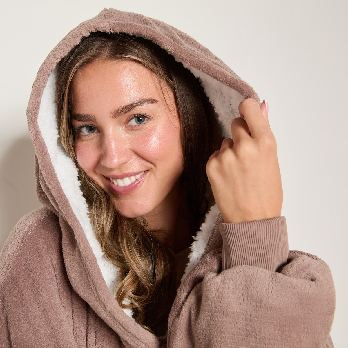 OHS Electric Heated Hoodie Blanket - Mink>