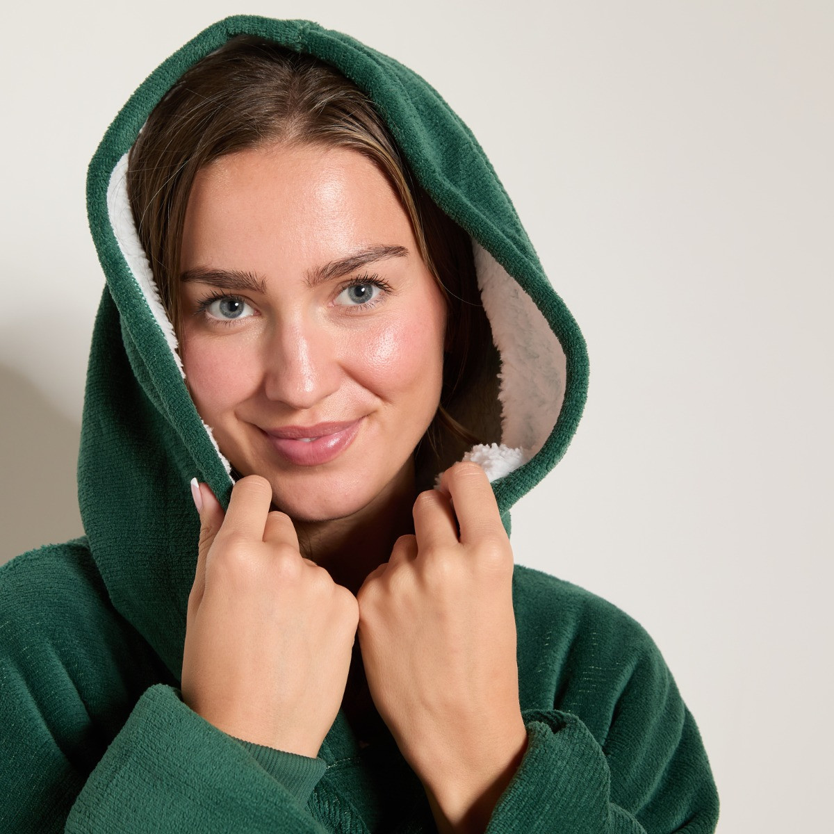 OHS Electric Heated Hoodie Blanket - Forest Green>