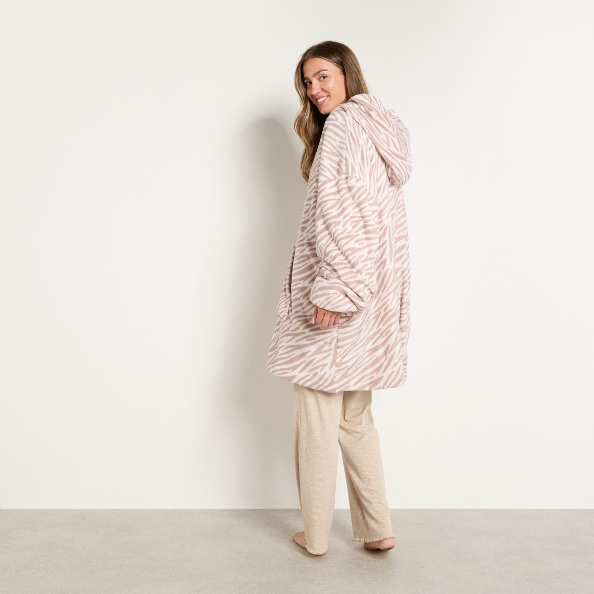 OHS Zebra Print Electric Heated Hoodie Blanket - Beige>