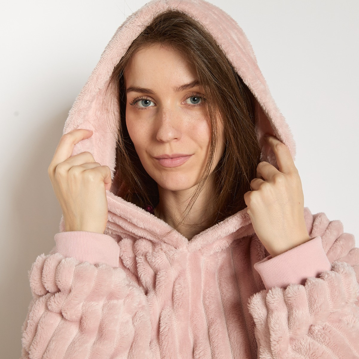 OHS Ribbed Fleece Hoodie Blanket - Blush>