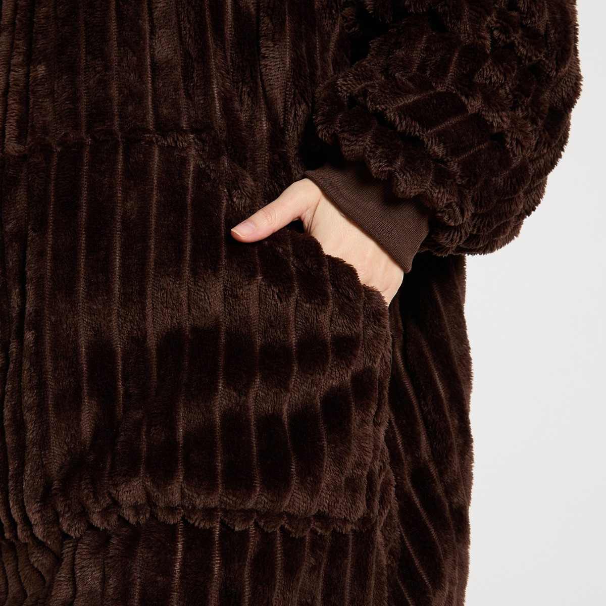 OHS Ribbed Fleece Hoodie Blanket - Brown>