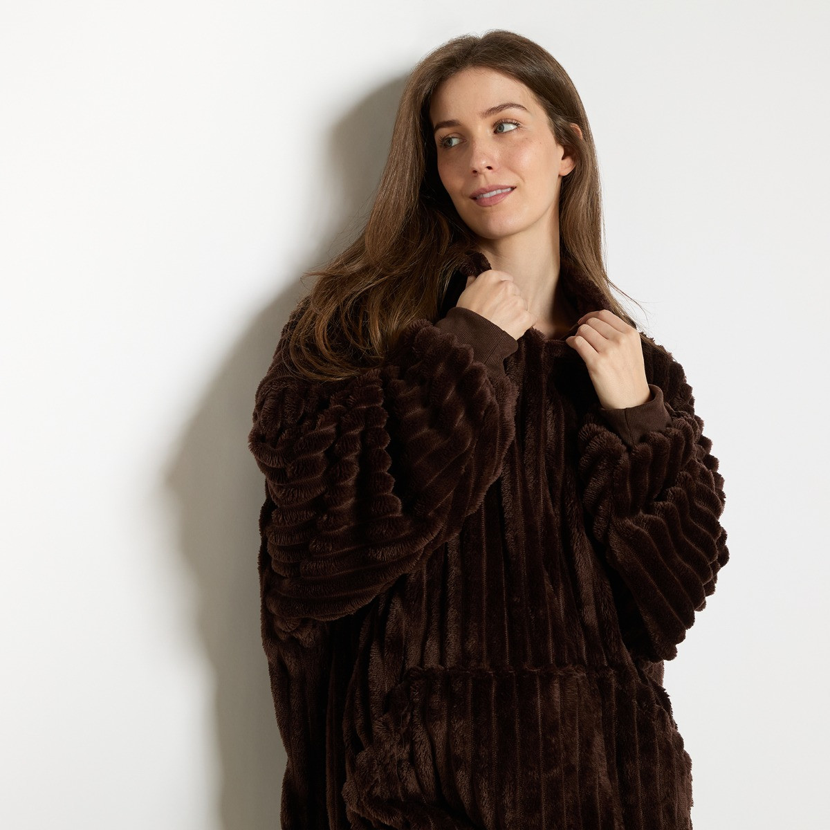 OHS Ribbed Fleece Hoodie Blanket - Brown>