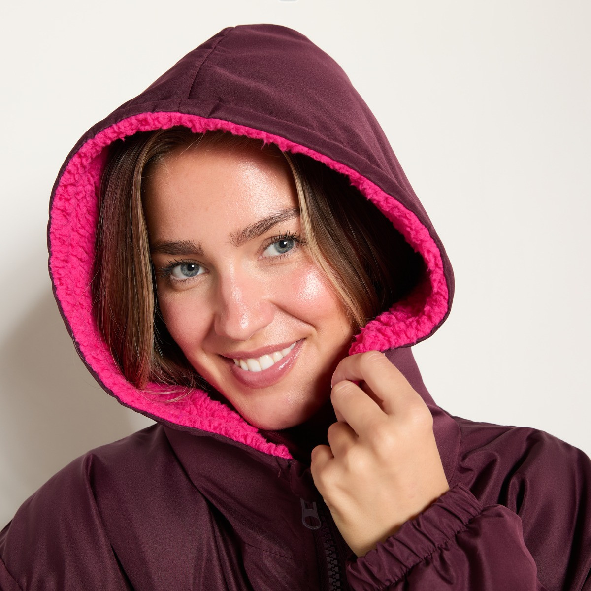 OHS Adults Water Resistant Sherpa Drying Robe - Plum>