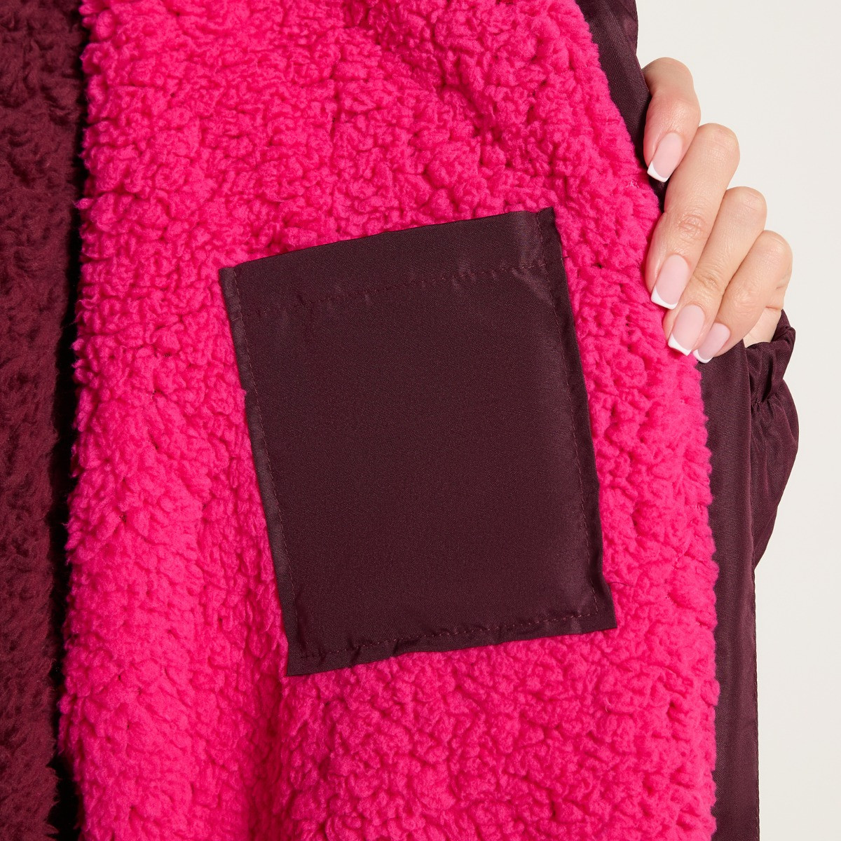 OHS Adults Water Resistant Sherpa Drying Robe - Plum>