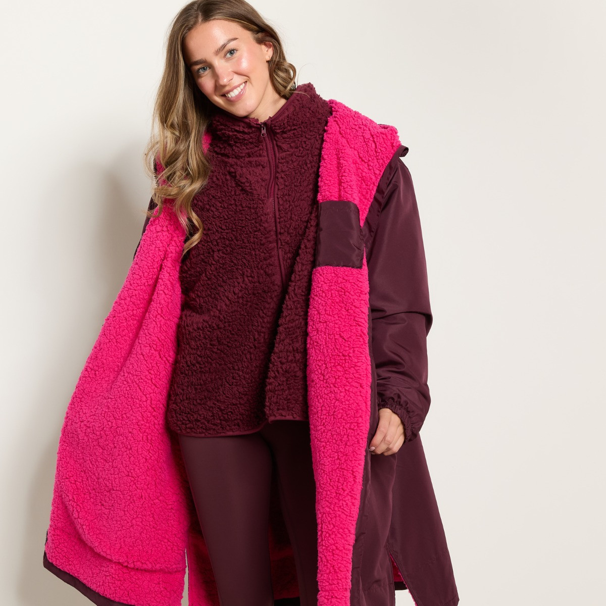 OHS Adults Water Resistant Sherpa Drying Robe - Plum>