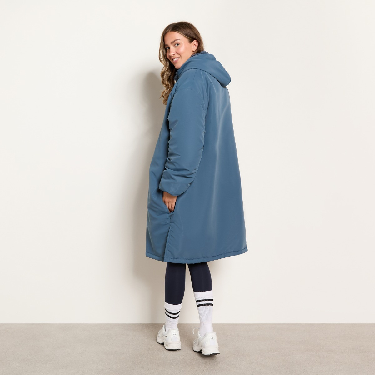 OHS Adults Water Resistant Sherpa Drying Robe - Slate Blue>
