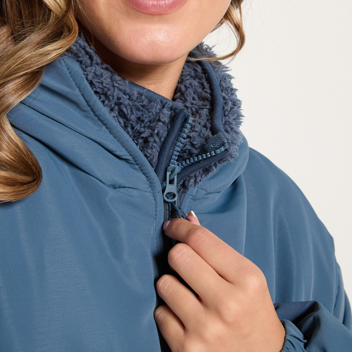 OHS Adults Water Resistant Sherpa Drying Robe - Slate Blue>