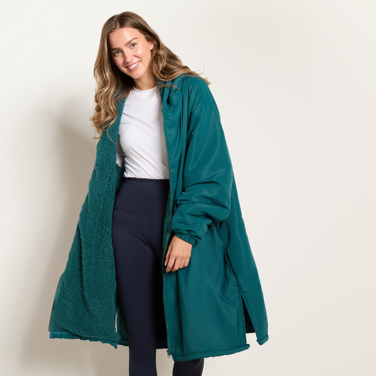 OHS Adults Water Resistant Sherpa Drying Robe, Teal>