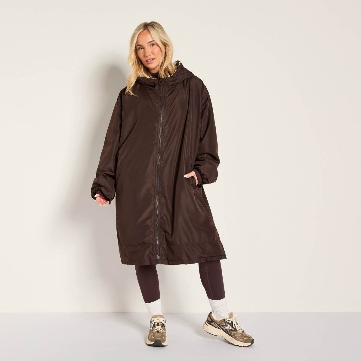 OHS Adult Water Resistant Sherpa Drying Robe - Brown/Zebra>