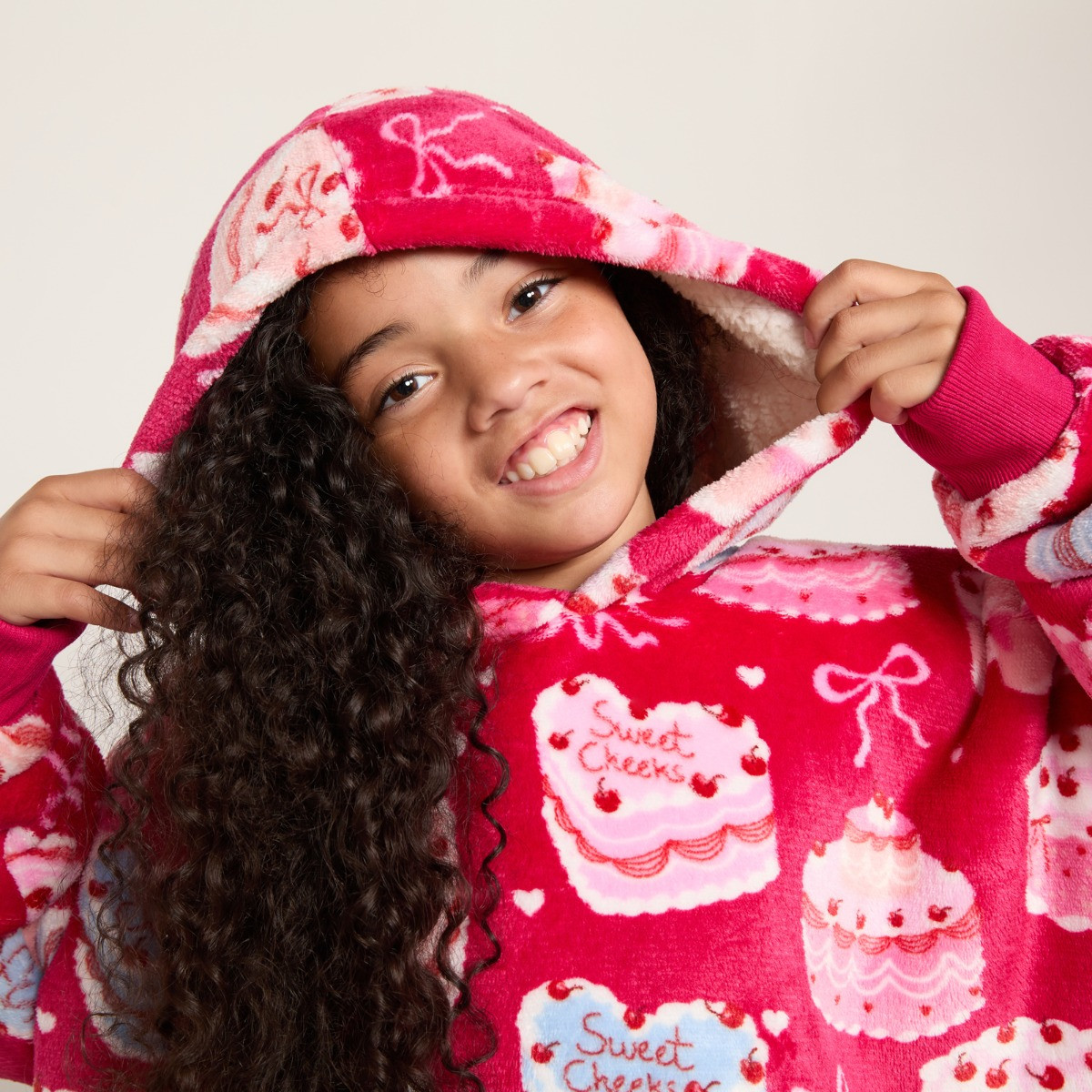 OHS Supersoft Kids Cake Bow Print Hoodie Blanket - Pink>