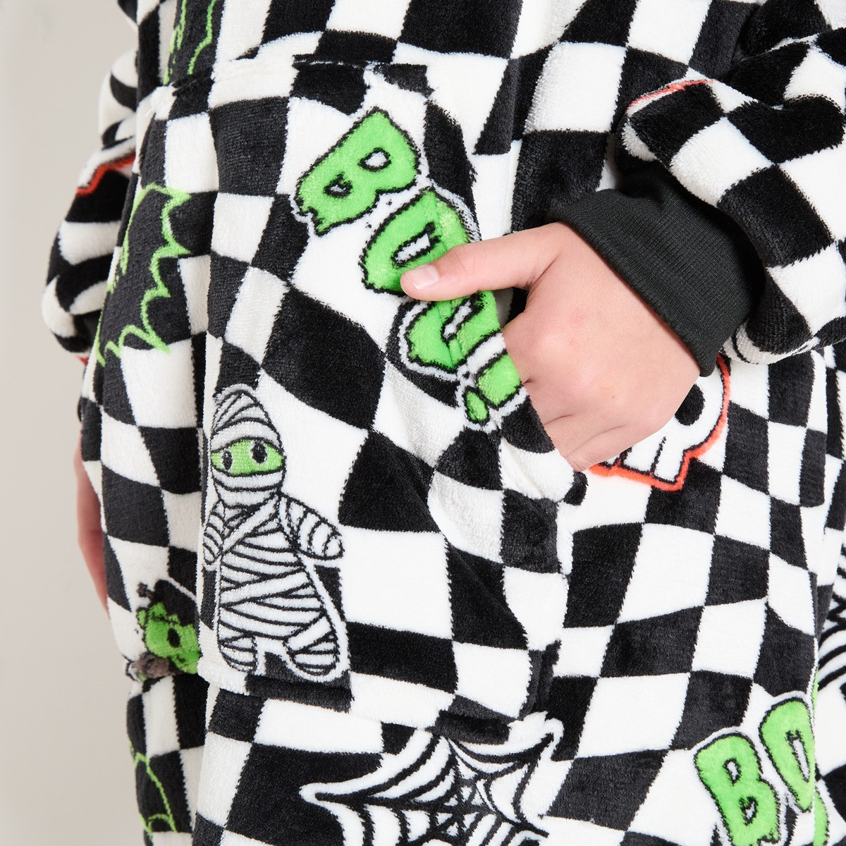 OHS Supersoft Kids Halloween Checkerboard Print Hoodie Blanket - Monochrome>
