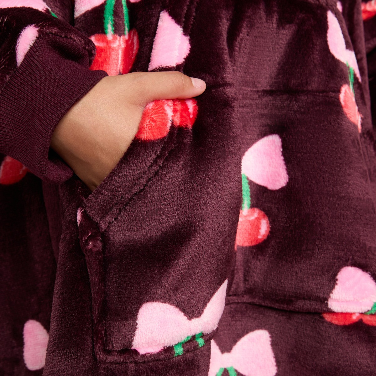 OHS Supersoft Kids Cherry Bow Print Hoodie Blanket - Burgundy>