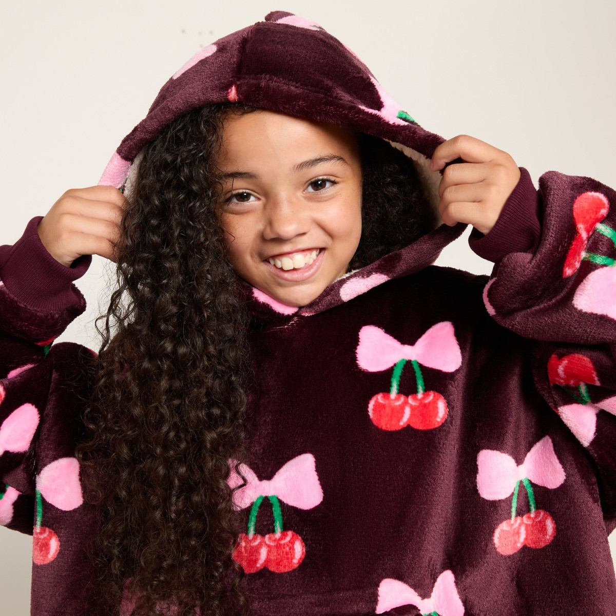 OHS Supersoft Kids Cherry Bow Print Hoodie Blanket - Burgundy>