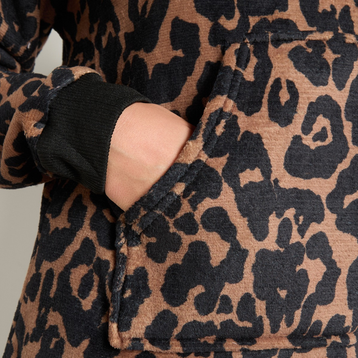 OHS Leopard Print Fleece Hoodie Loungewear Set - Natural>