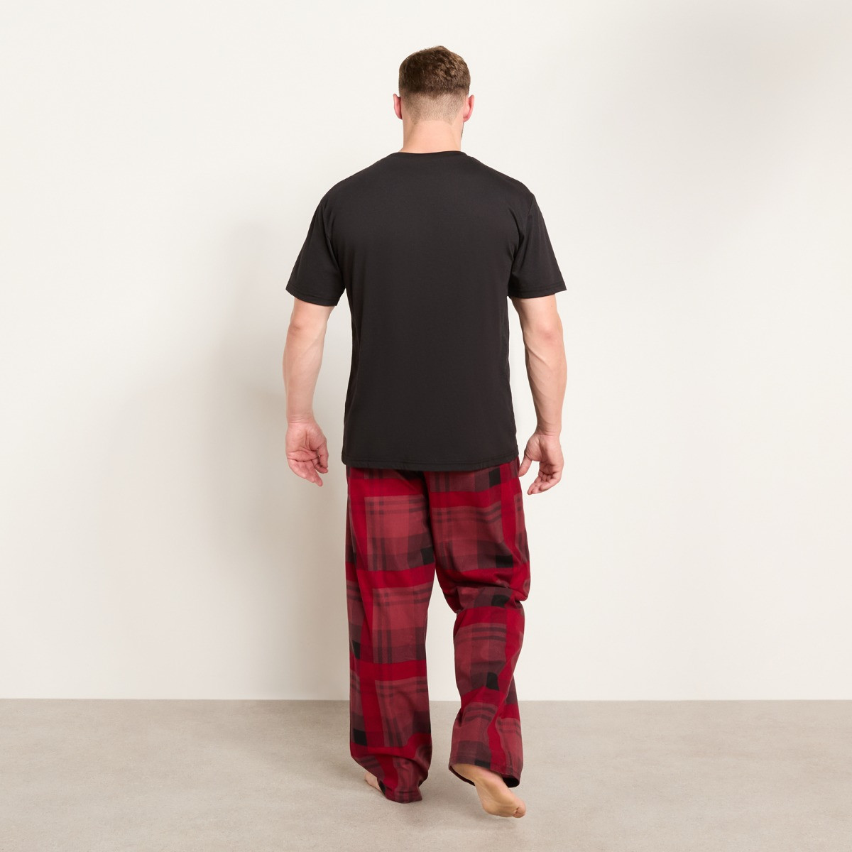 OHS Men's Check T-shirt Pyjama Set - Red >