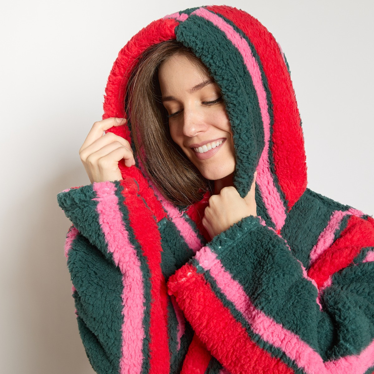 OHS Stripe Teddy Fleece Floor Length Dressing Gown - Green/Red>