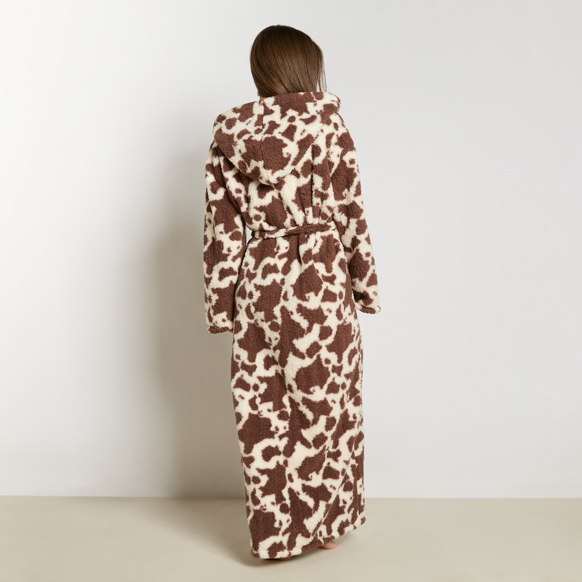 OHS Cow Teddy Fleece Floor Length Dressing Gown - Brown/White>