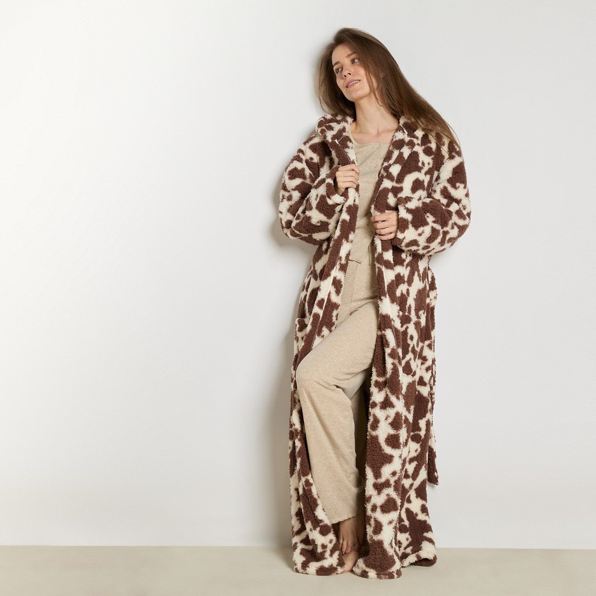 OHS Cow Teddy Fleece Floor Length Dressing Gown - Brown/White>