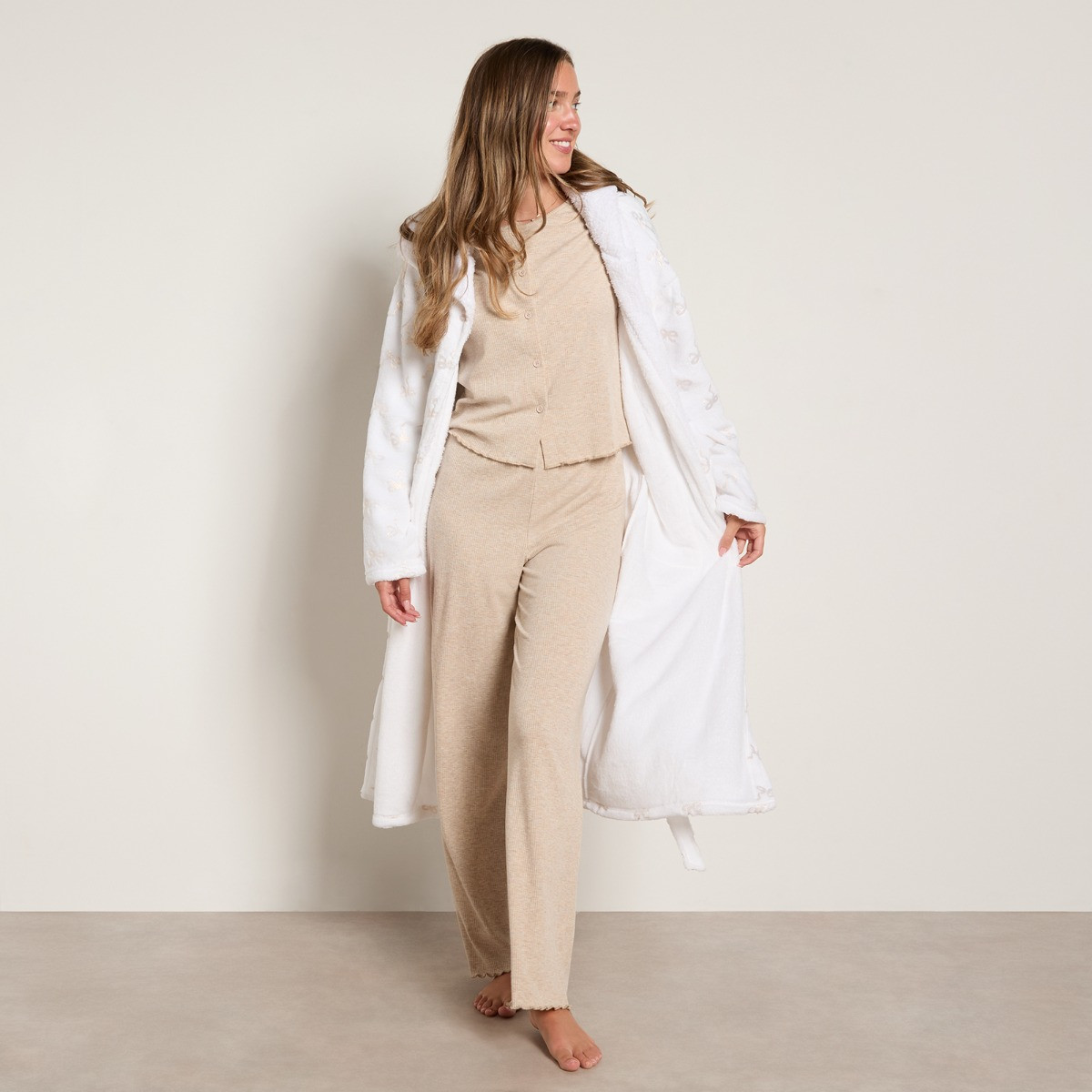 OHS Bow Print Dressing Gown - Cream/Gold>
