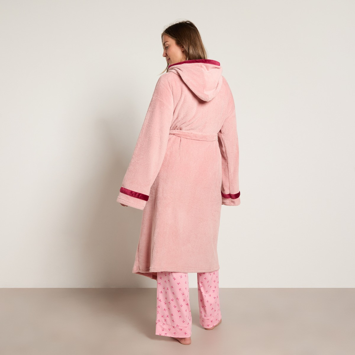 OHS Flannel Fleece Piped Edge Dressing Gown, Adults - Pink/Red>
