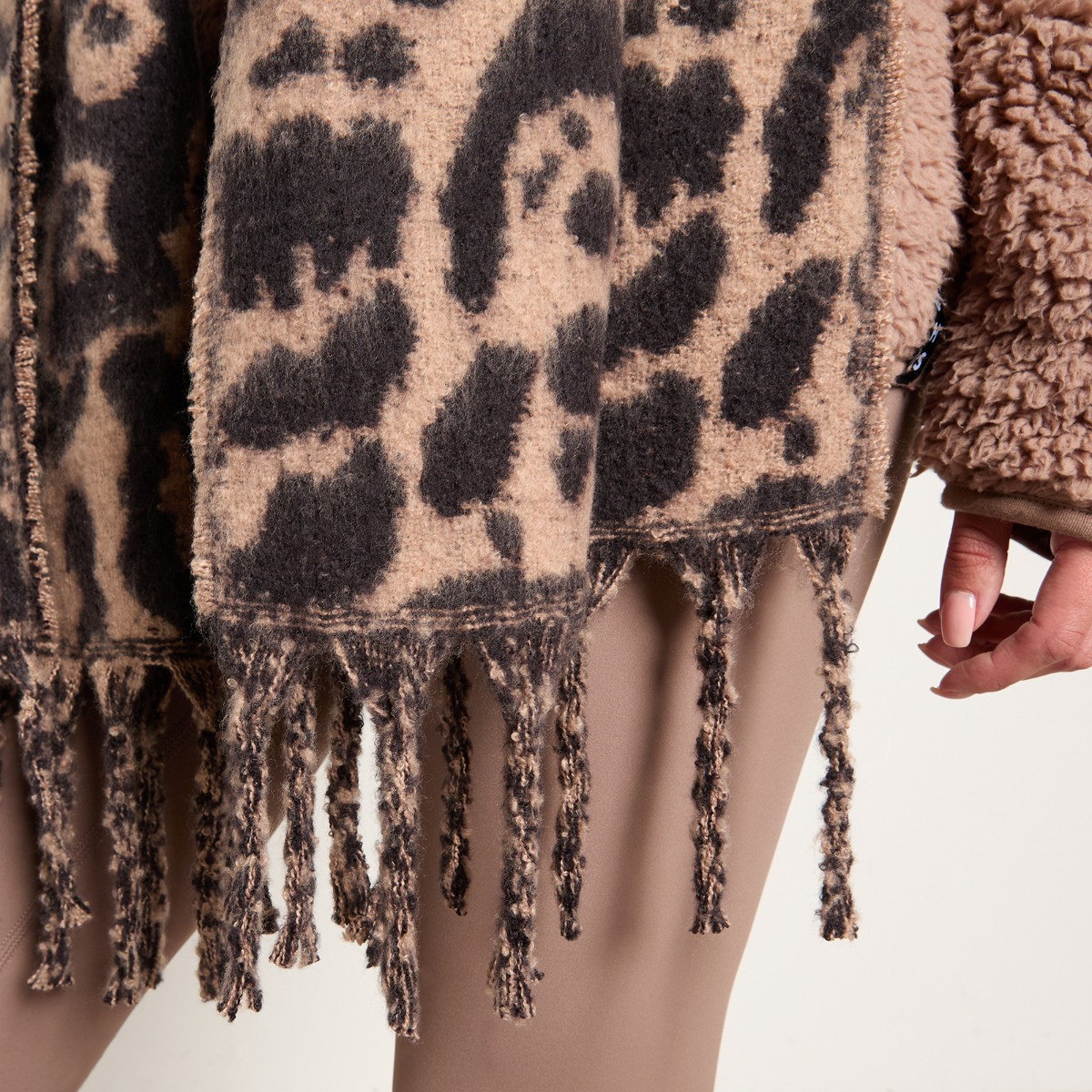 OHS Oversized Leopard Chunky Scarf - Natural>