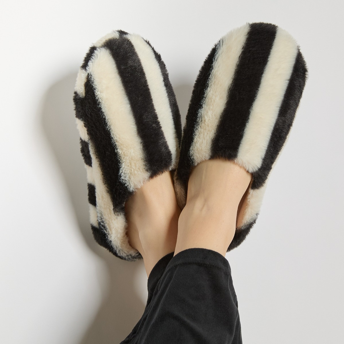 OHS Stripe Faux Fur Slippers - Monochrome>