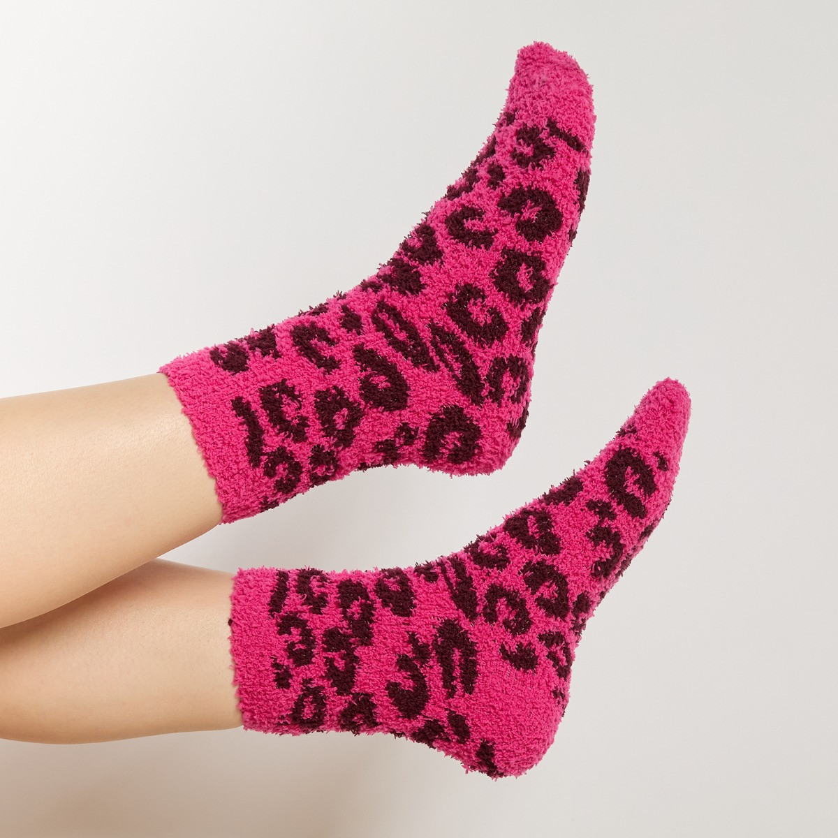 OHS Leopard Print Fluffy Fleece Socks, Burgundy/Hot Pink - 3 Pack>