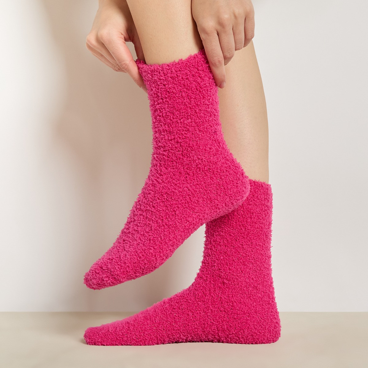 OHS Leopard Print Fluffy Fleece Socks, Burgundy/Hot Pink - 3 Pack>