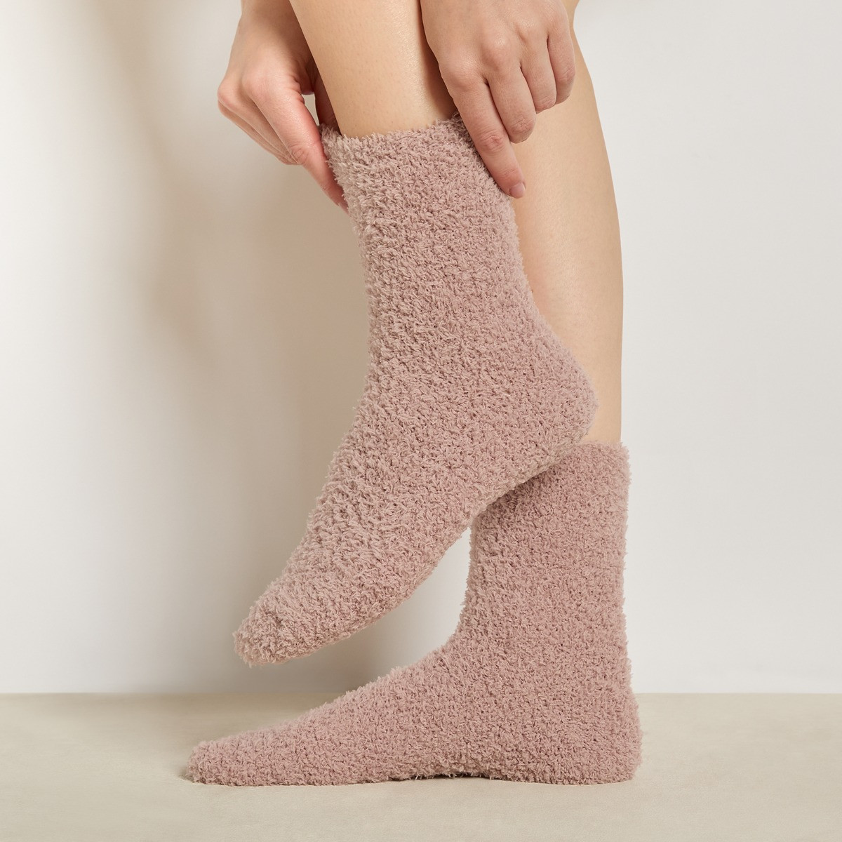OHS Zebra Print Fluffy Fleece Socks, Natural - 3 Pack>