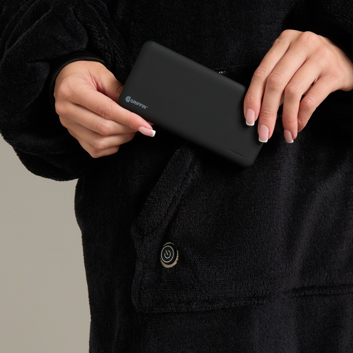 OHS Extra-Long Electric Heated Hoodie Blanket - Black>