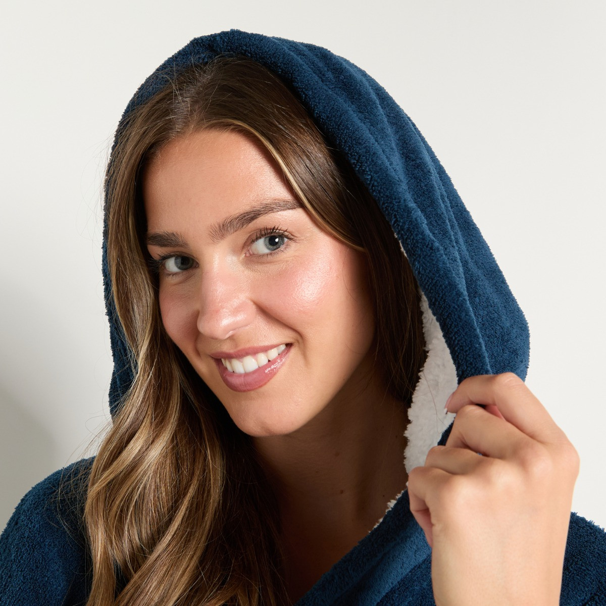 OHS Extra-Long Electric Heated Hoodie Blanket - Navy>