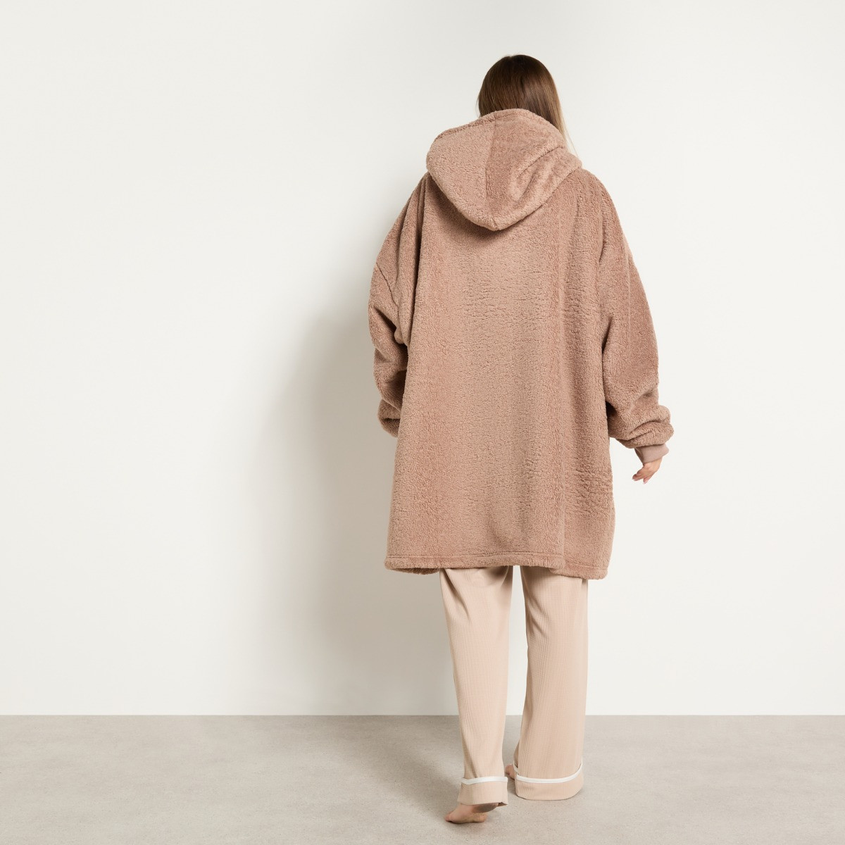 OHS Teddy Fleece Sherpa Reverse Hoodie Blanket - Mink>