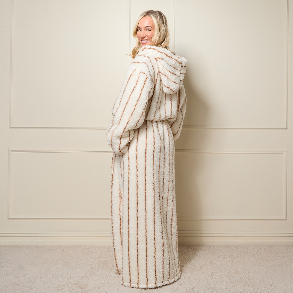 OHS Stripe Teddy Fleece Floor Length Dressing Gown - Cream/Brown>