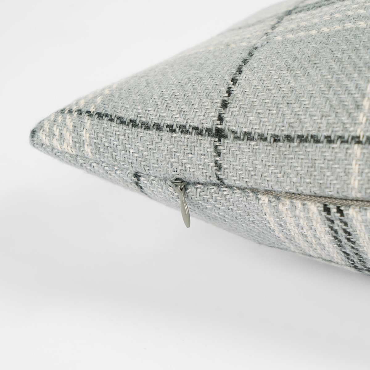 OHS 4 Pack Woven Check Cushion Covers with Cushion - Grey>