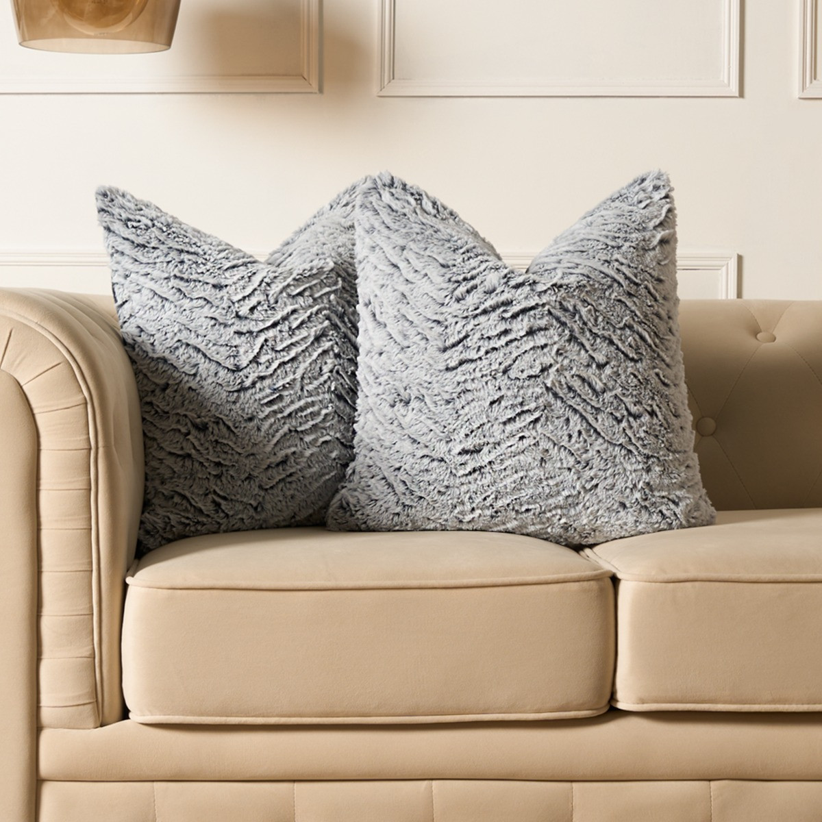 OHS 4 Pack Faux Fur Two Tone Cushion Covers with Cushion - Grey>
