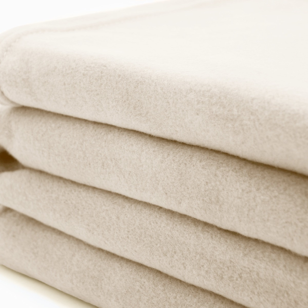 OHS Plain Fleece Throw - Natural>