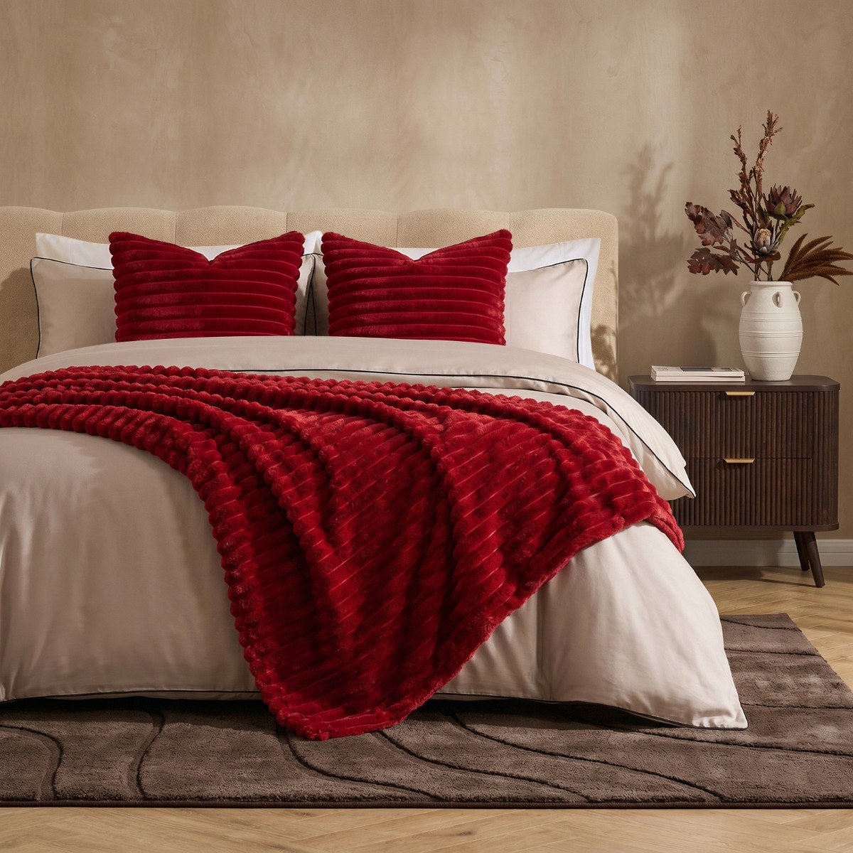 OHS Faux Fur Thick Ribbed Throw - Red>