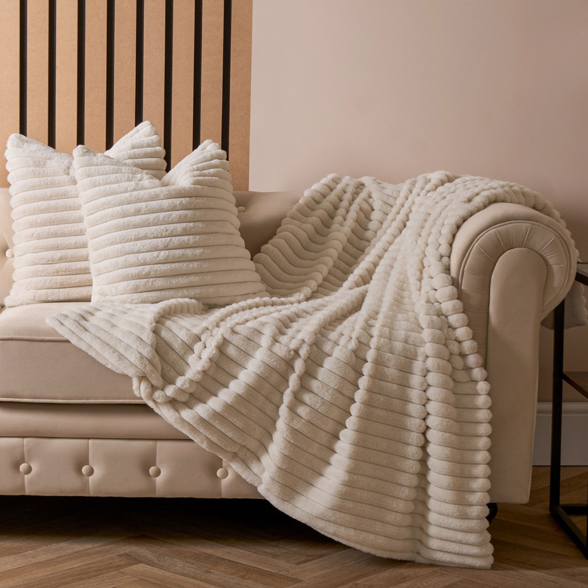 OHS Faux Fur Thick Ribbed Throw - Natural>
