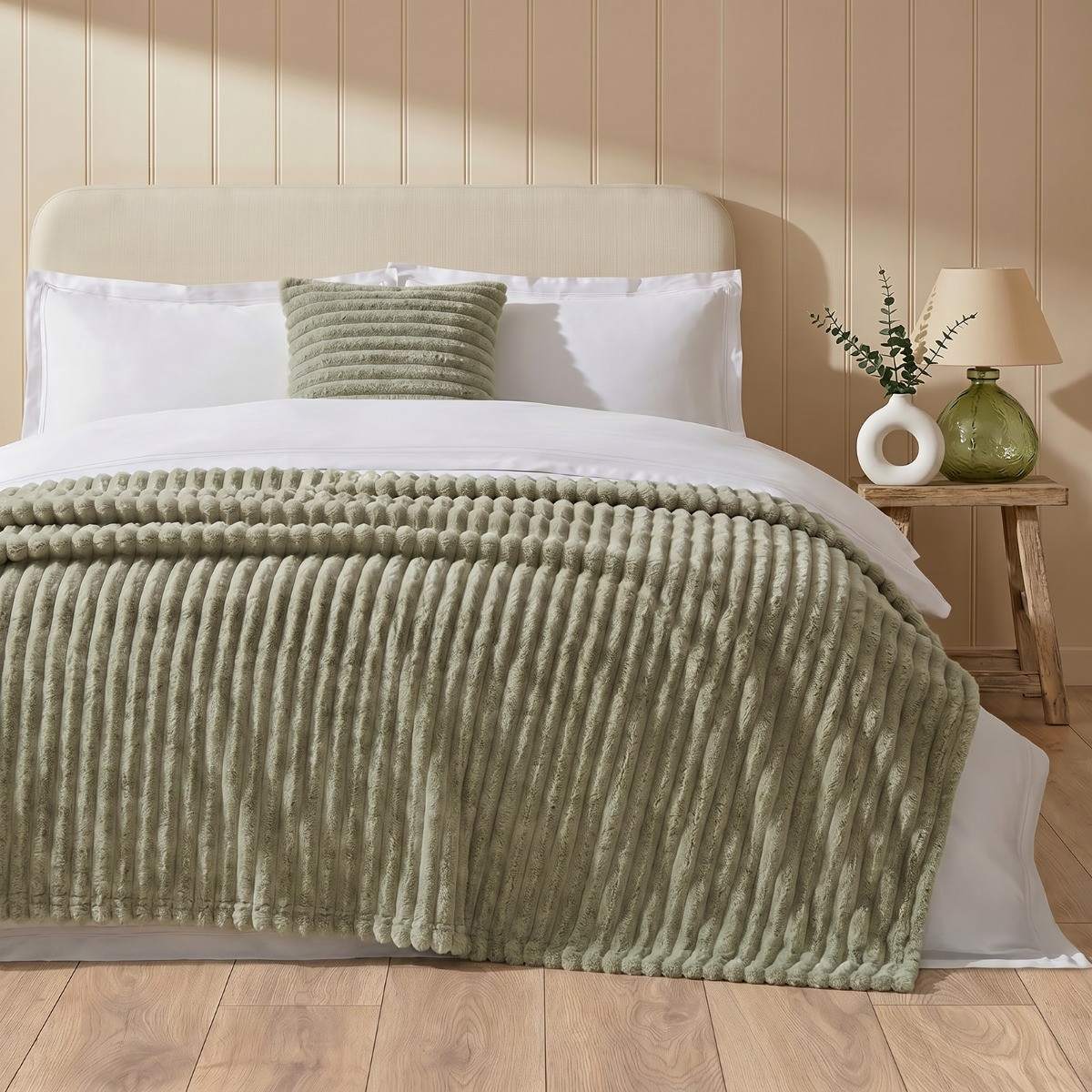 OHS Faux Fur Thick Ribbed Throw - Sage>