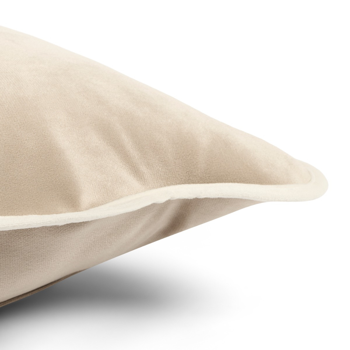 OHS 4 Pack Matte Velvet Scallop Edge Cushion Covers - Natural/Cream>