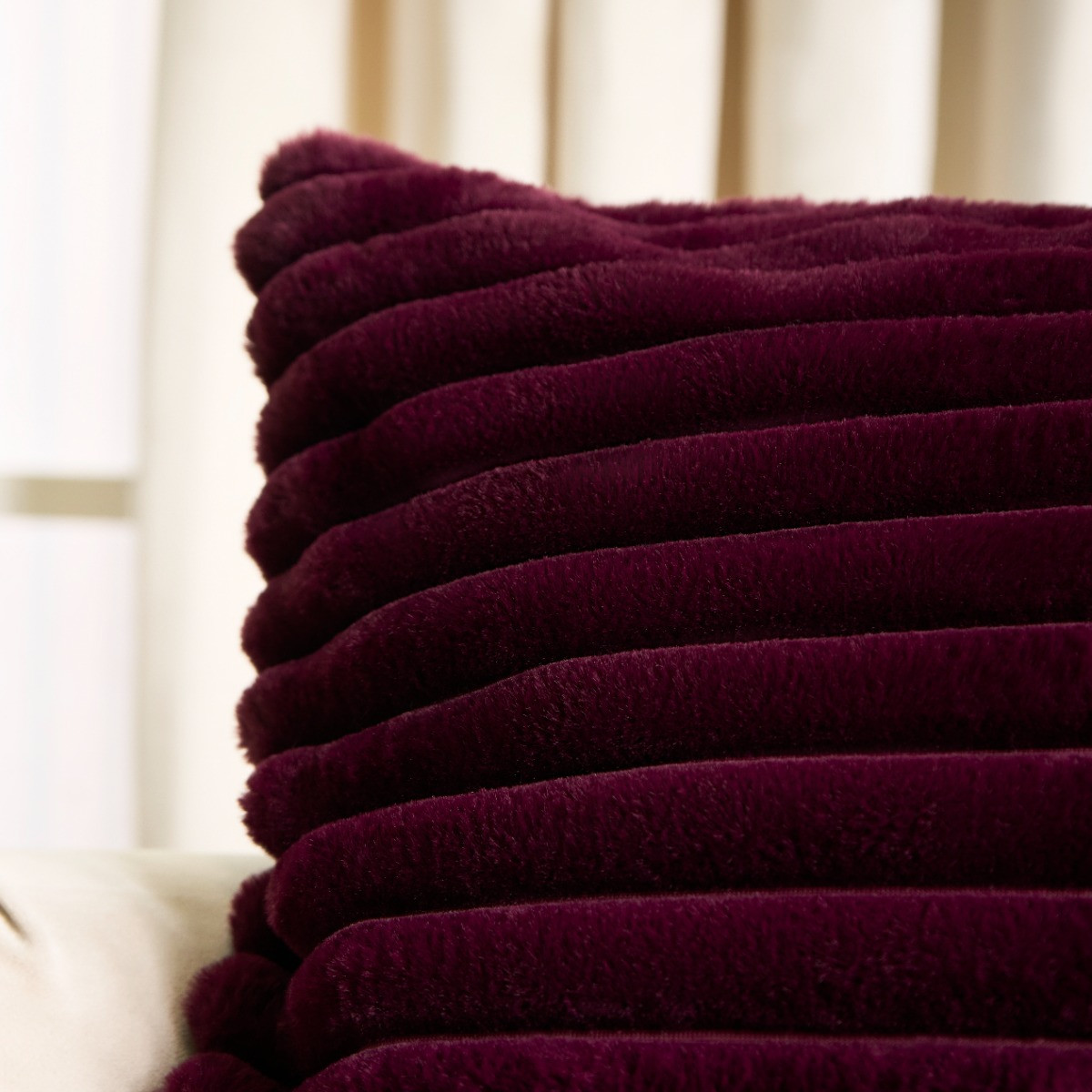OHS Faux Fur Thick Ribbed Cushion Covers - Burgundy>