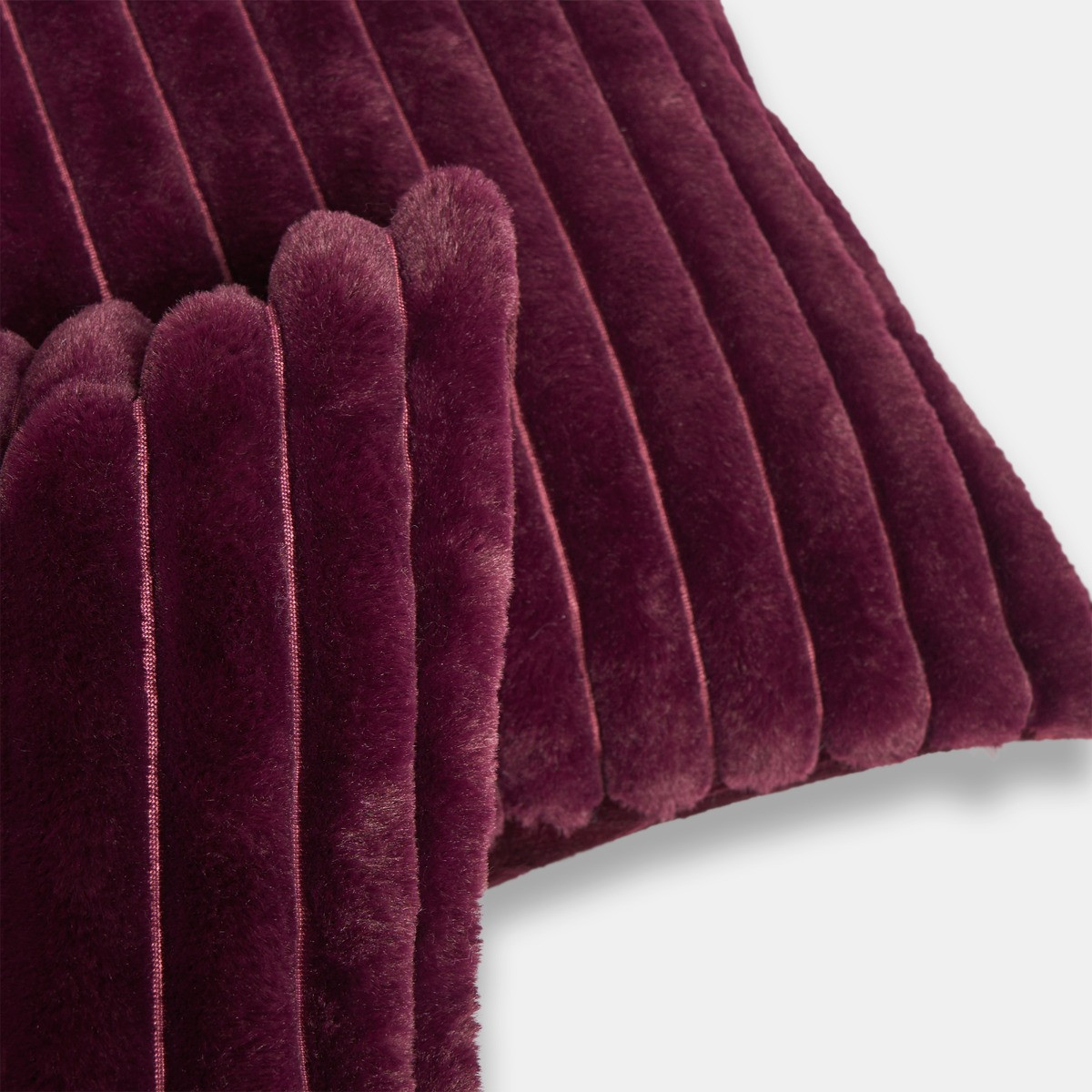OHS Faux Fur Thick Ribbed Cushion Covers - Burgundy>