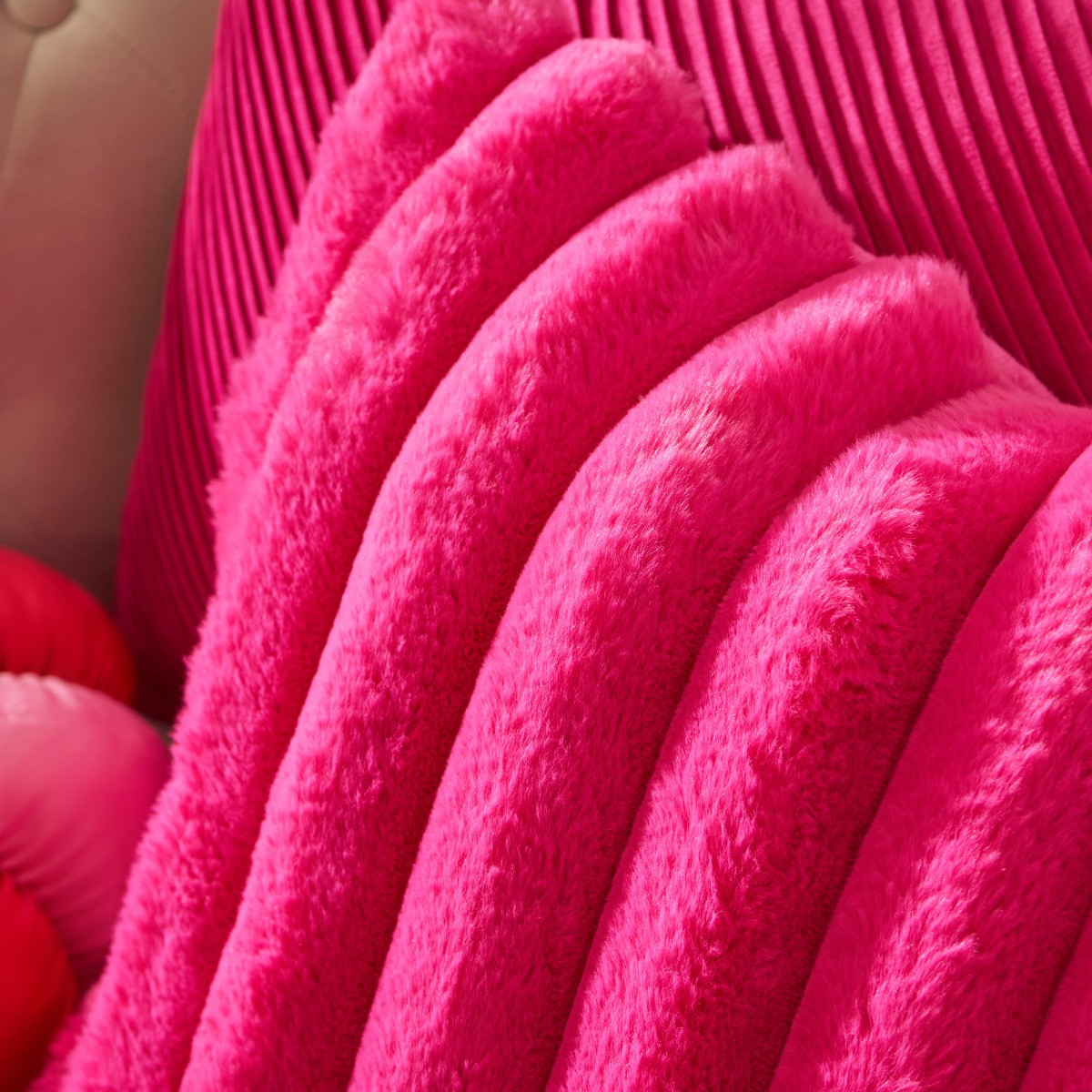 OHS Jumbo Faux Fur Rib Cushion Covers - Hot Pink>