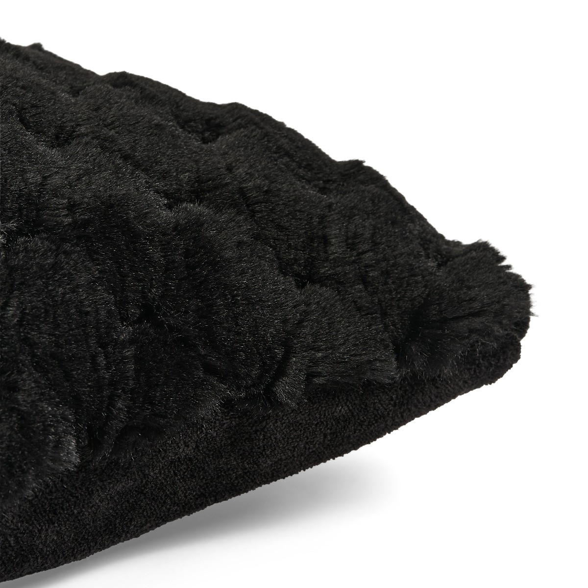 OHS Jumbo Waffle Fur Cushion Cover - Black>